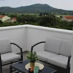 Tea Biograd Na Moru Benkovac * Polača