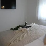 فيلة Tea Biograd Na Moru Benkovac *