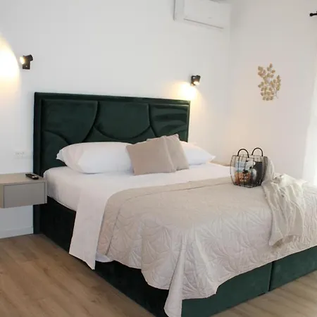 Tea Biograd Na Moru Benkovac *