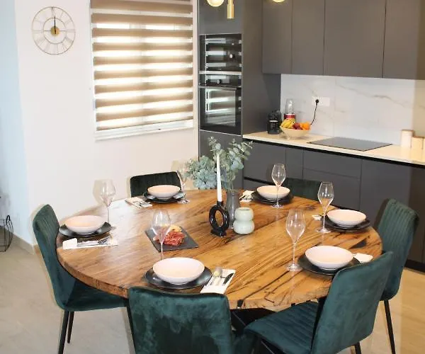 Tea Biograd Na Moru Benkovac * Polaca