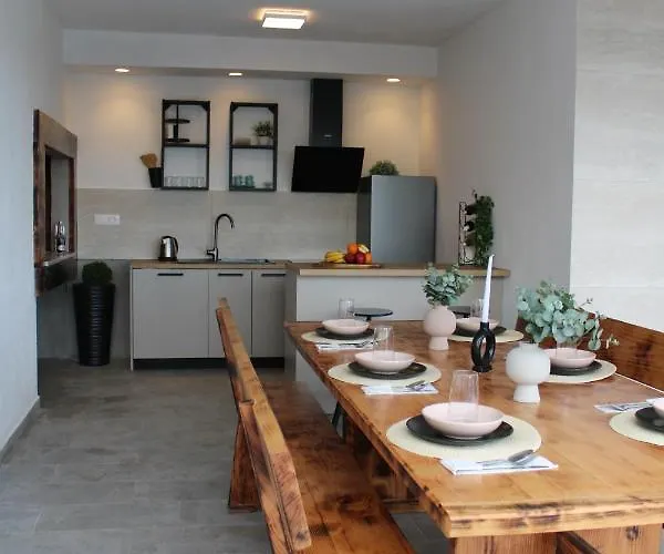 Tea Biograd Na Moru Benkovac * Polaca