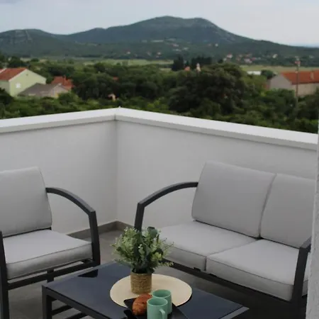 Tea Biograd Na Moru Benkovac * Polaca