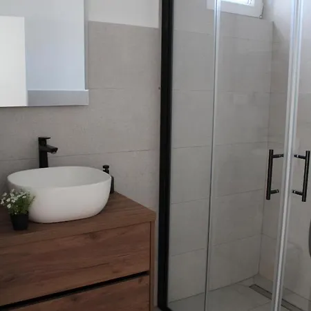 Tea Biograd Na Moru Benkovac Vila *