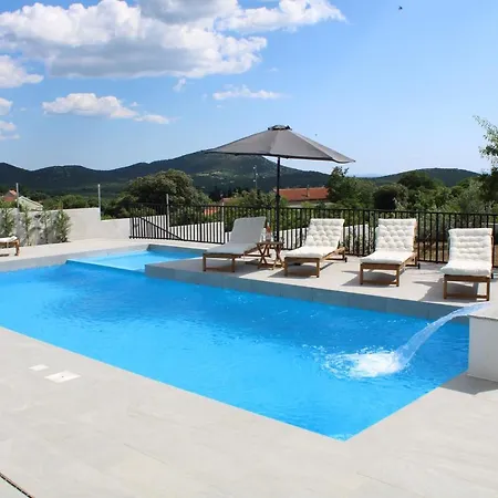 Tea Biograd Na Moru Benkovac * Polaca